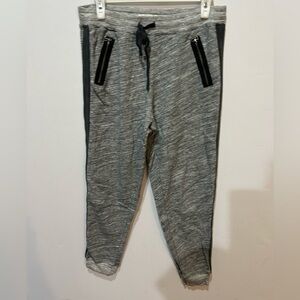 Abercrombie & Fitch Slouchy Gray Joggers with Black Accents Zipper Pockets Small